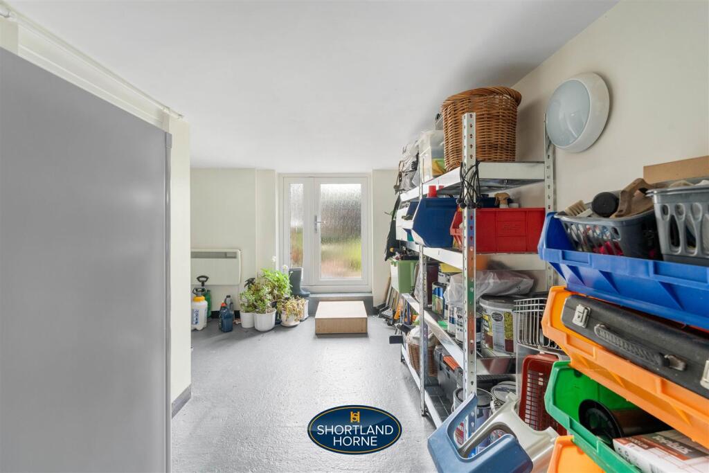 25 Brookside Avenue, Stretton WM (21 of 54).jpg