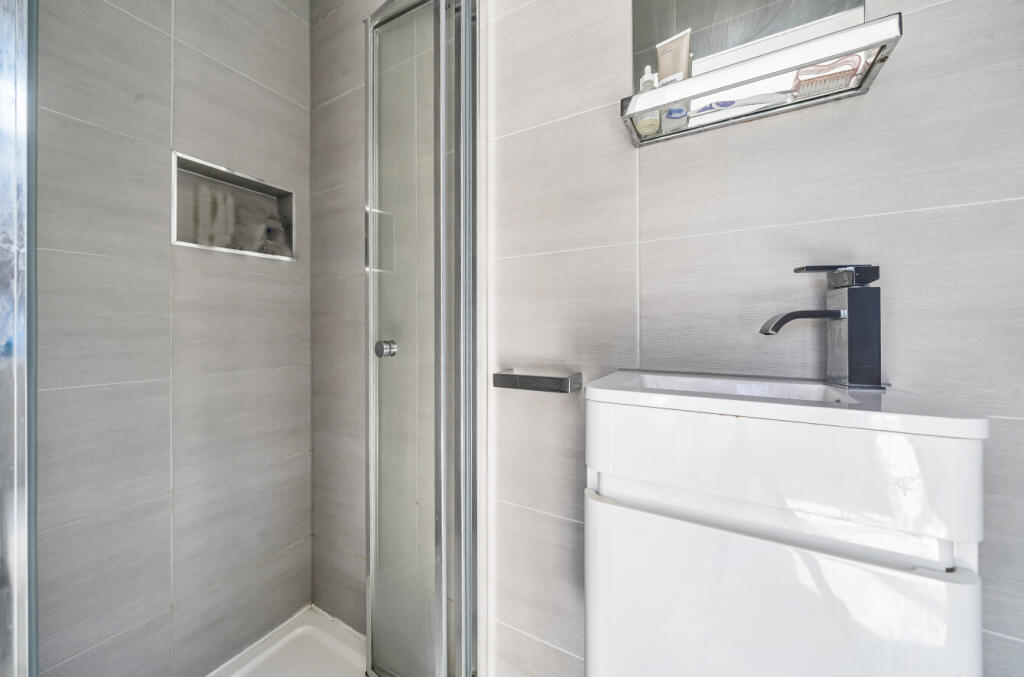 1362177-7-68e3eb4...