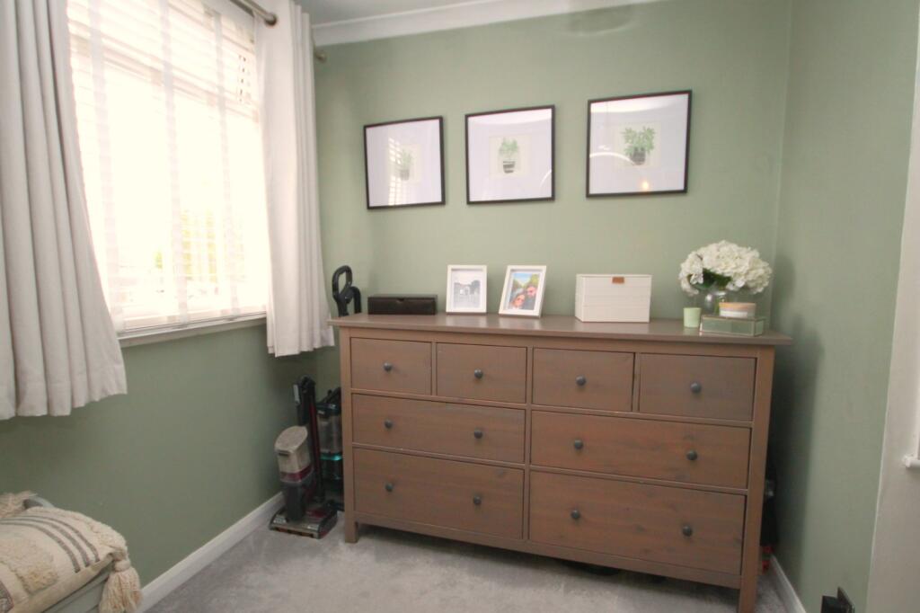 Bed 3/ Dressing Room