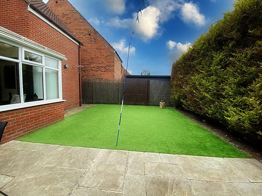 Garage &amp; Gardens