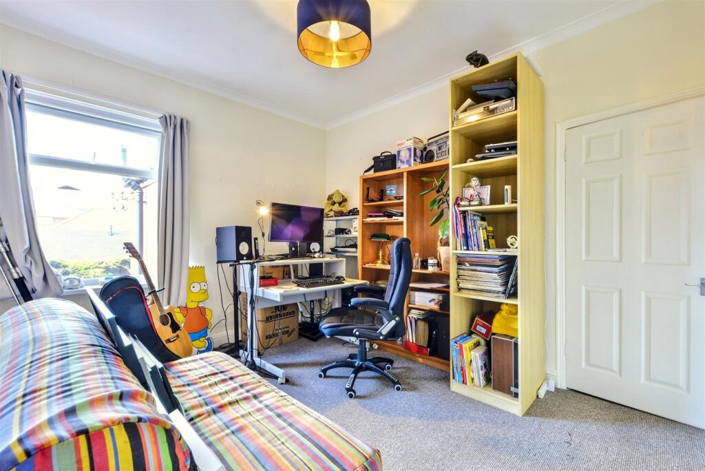 Bedroom 2_2.jpeg