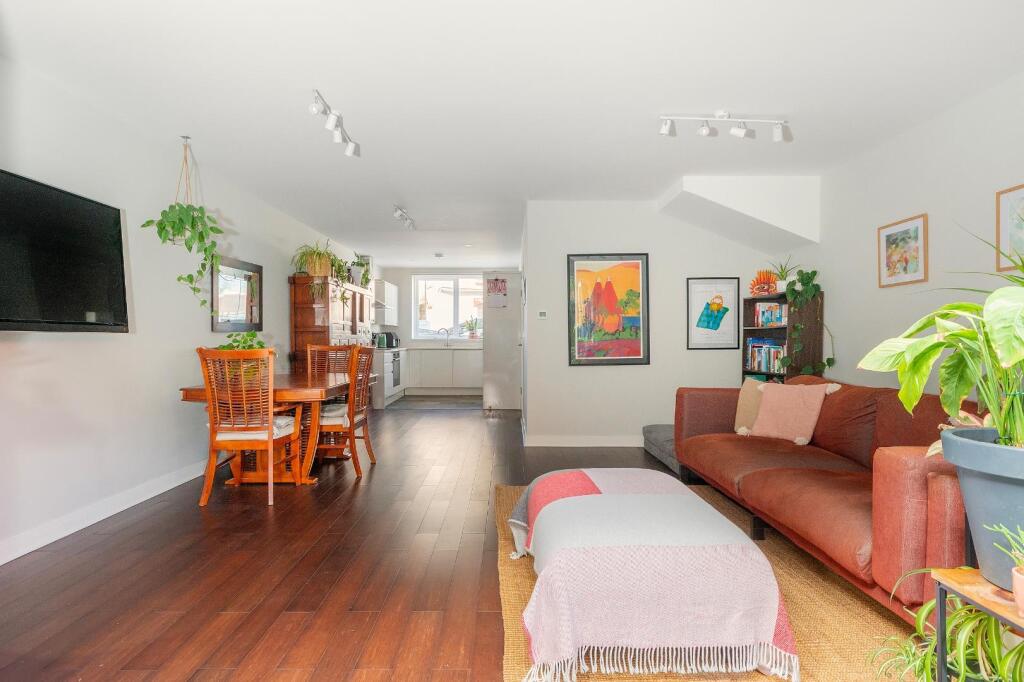 1B4RTN - Reception B.jpg