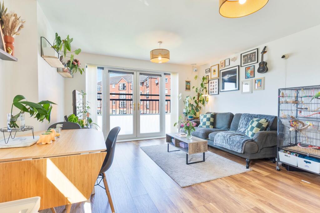 Kitchen / Living room