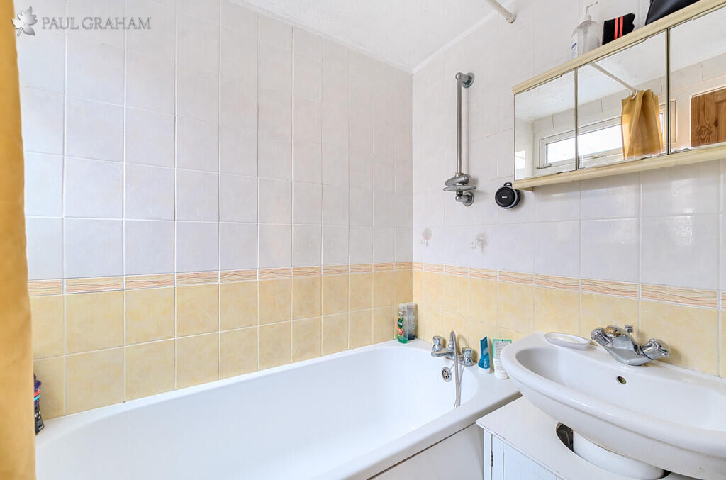 61bc385f-dd50-4e2...