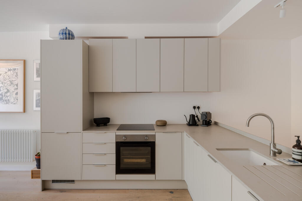 236122 - Flat 1, 61 Queens Drive-10.jpg