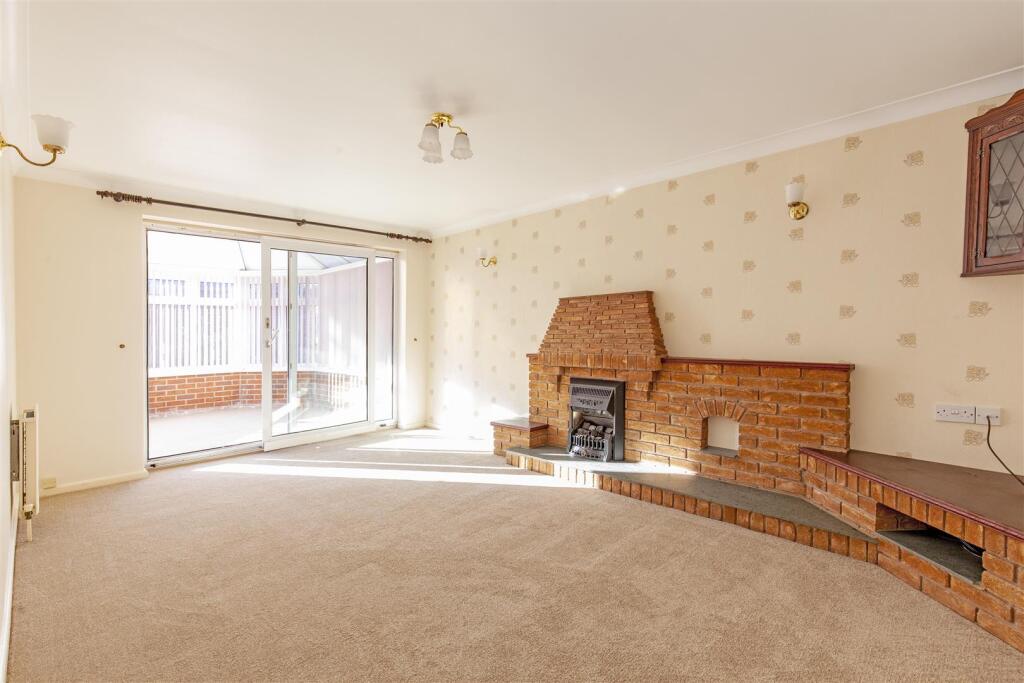 Reception Room-3.jpg