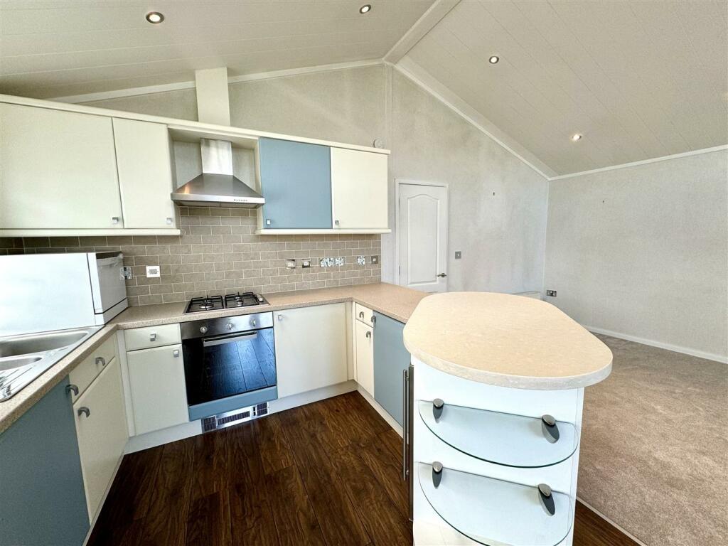 Kitchen B.jpeg