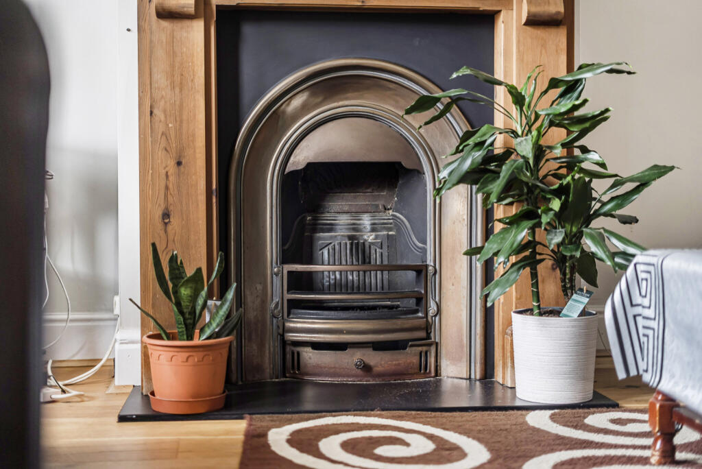 1355419-12-68cbf8...