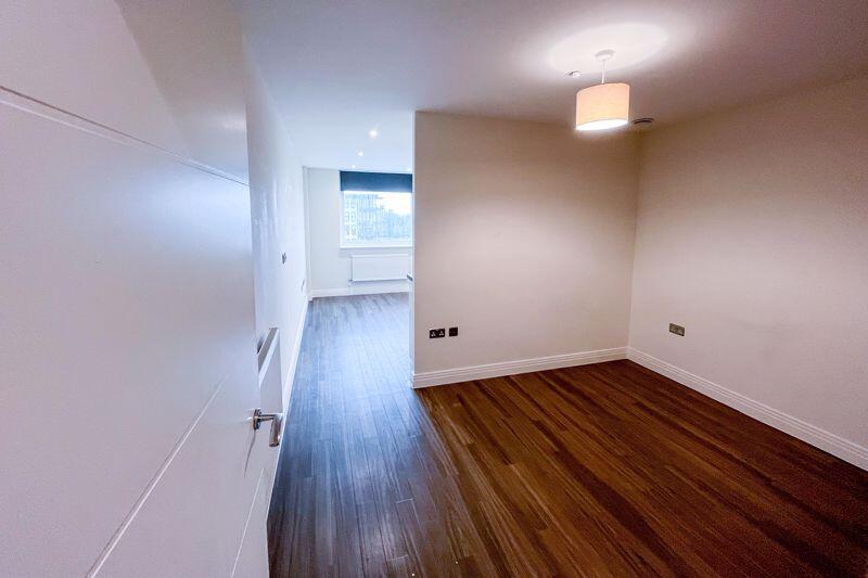 Bedroom/Sleeping Area