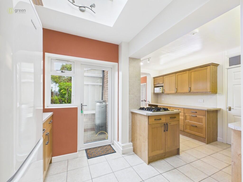 CAM03830G0-PR0202...