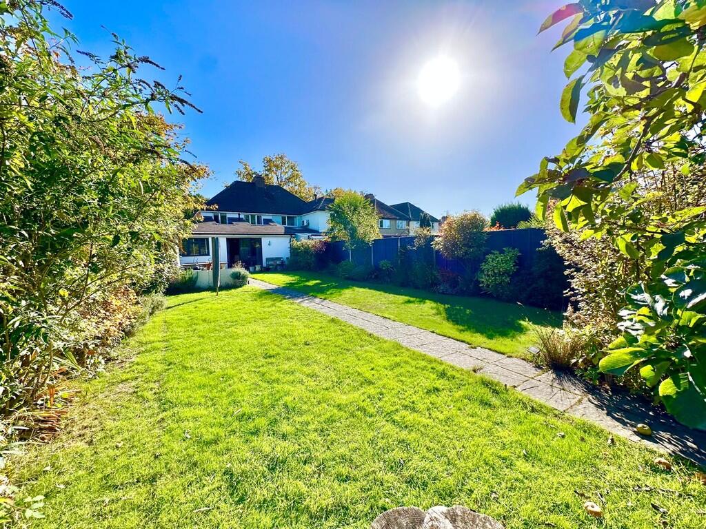 IMG-20251006-WA00...