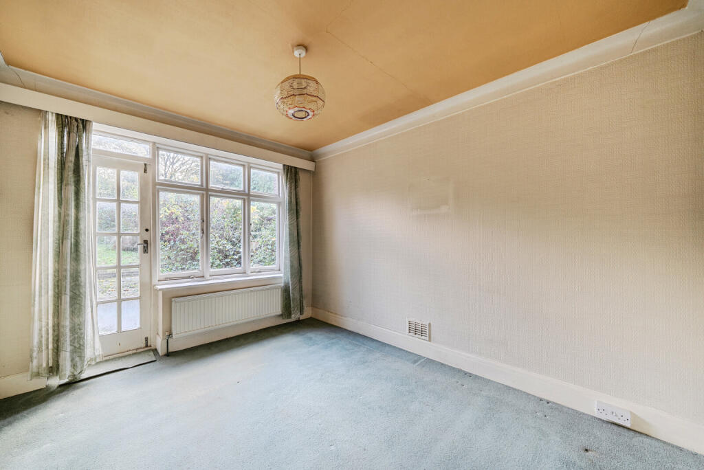 1383642-8-691dd73...