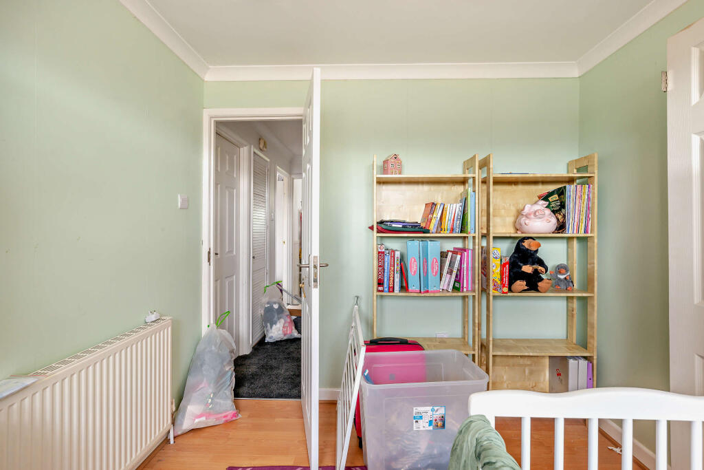 Bedroom 1-Pro T202508112035.jpg