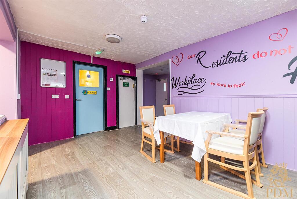 18-20 Devon Drive, Nottingham  (23 of 50).jpg