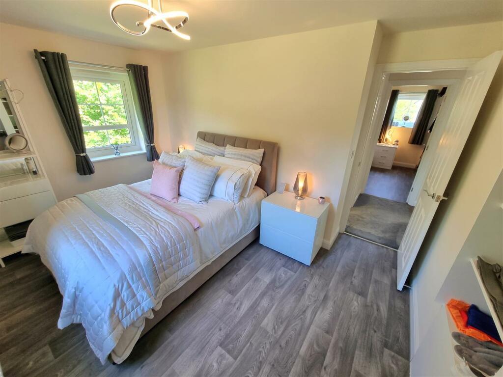 Bed 2.1.jpg
