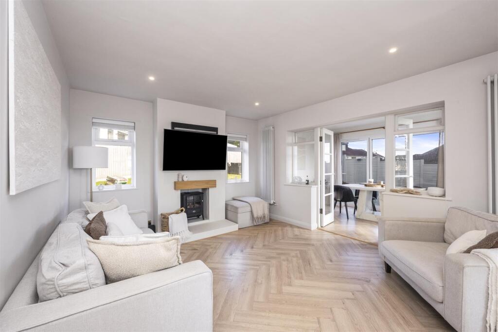 Kitchen/Living Room