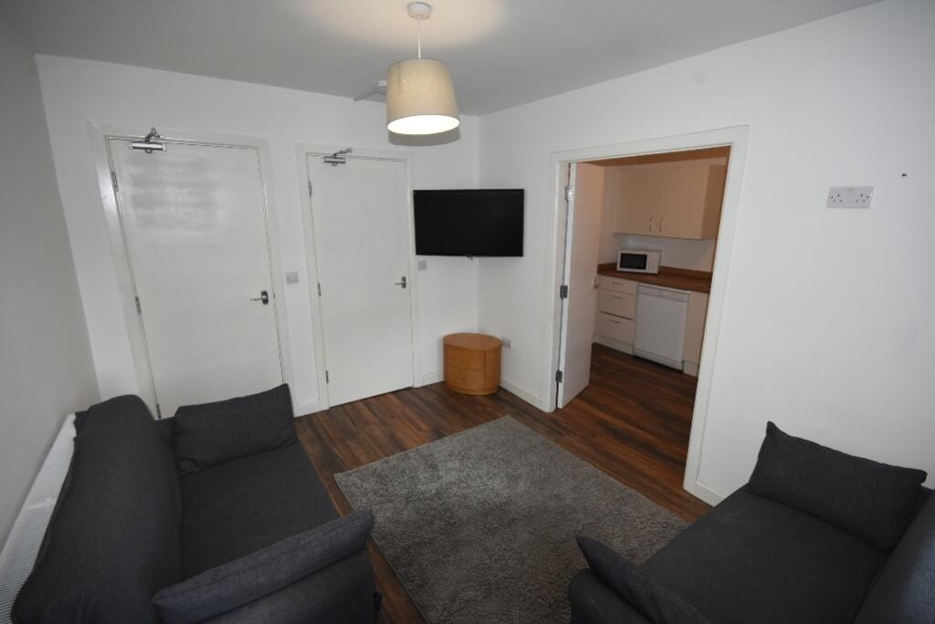 4 Claremont Rd01