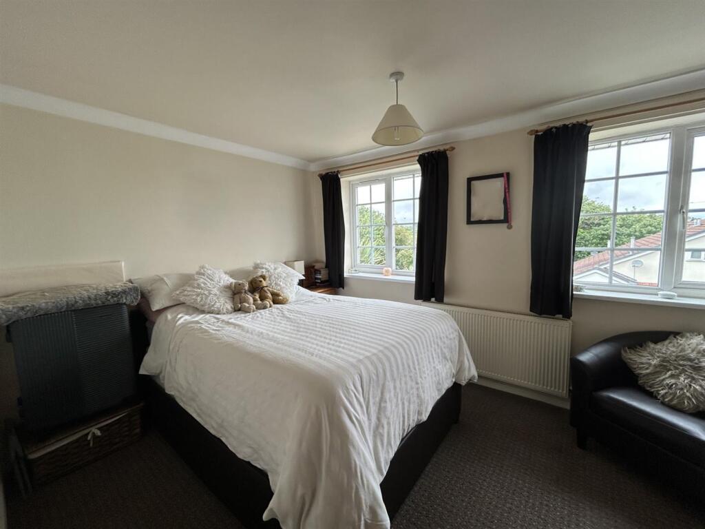 WILLMORE GROVE 82 BEDROOM 1.jpg