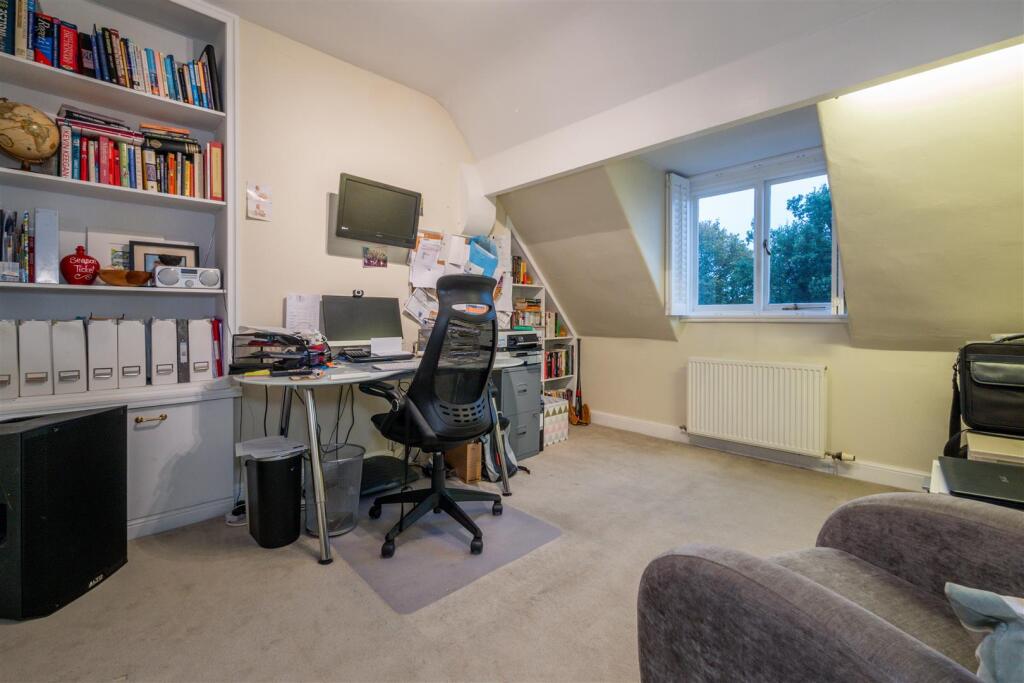 Study/Bedroom 5