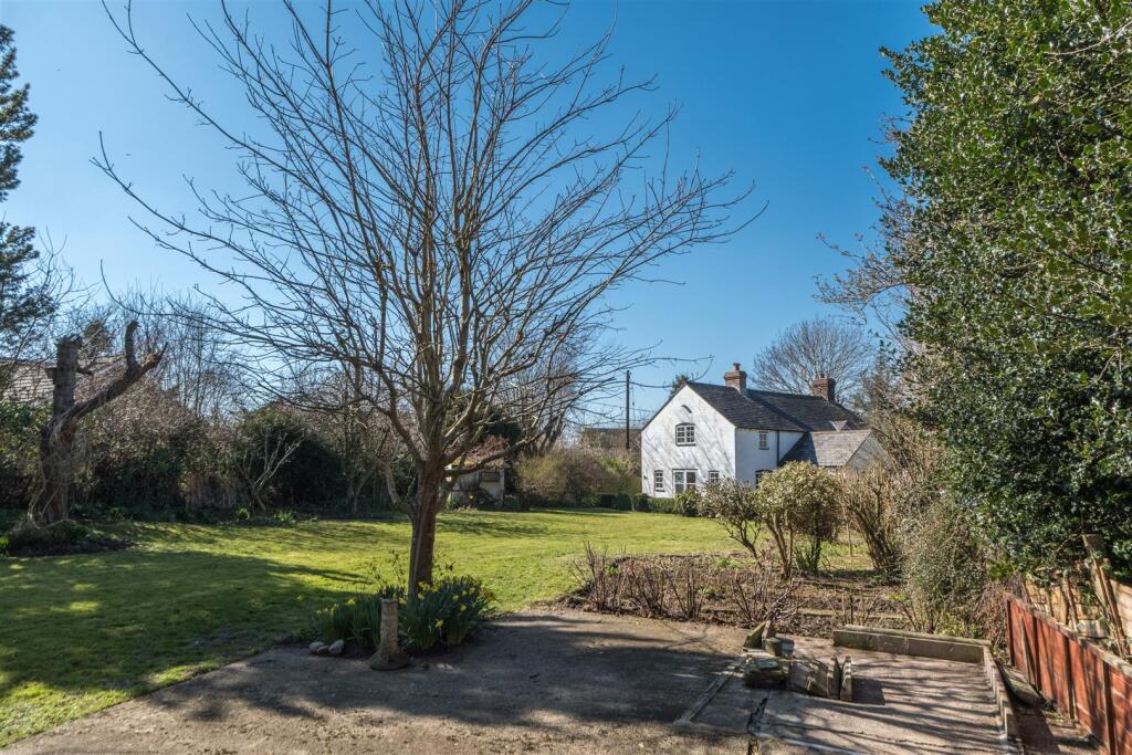 Laburnum Cottage-039.jpg