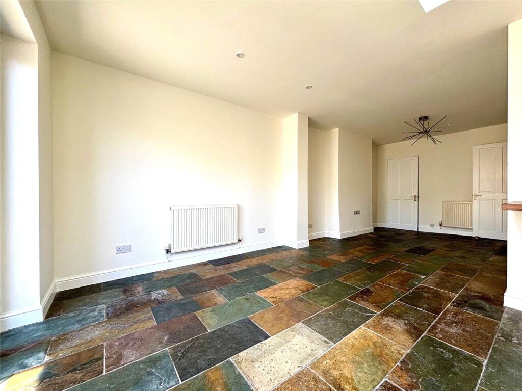 Kitchen Family Room