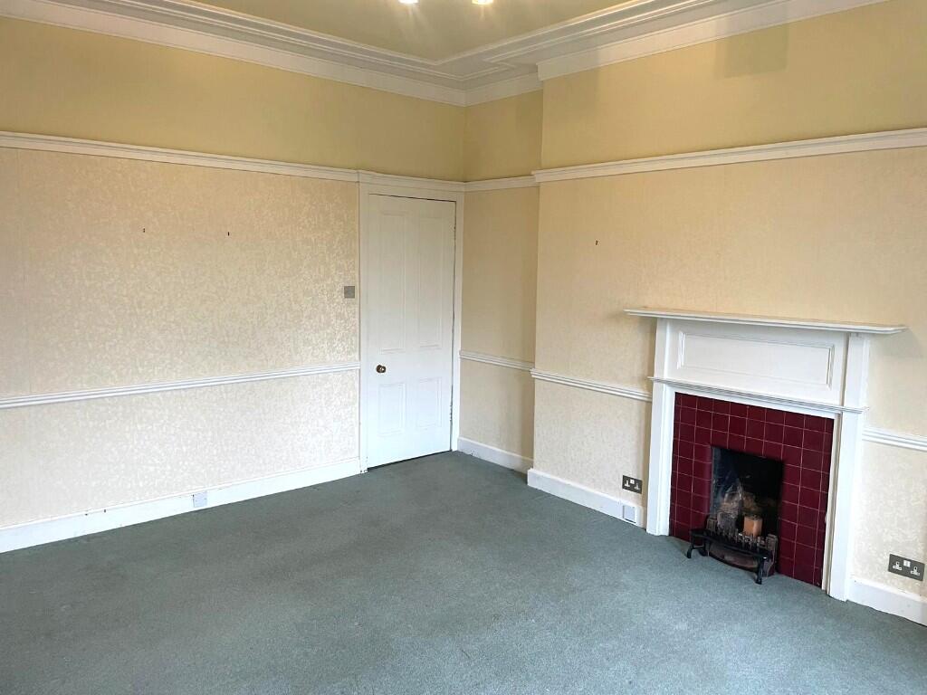 Bedroom 4/dining