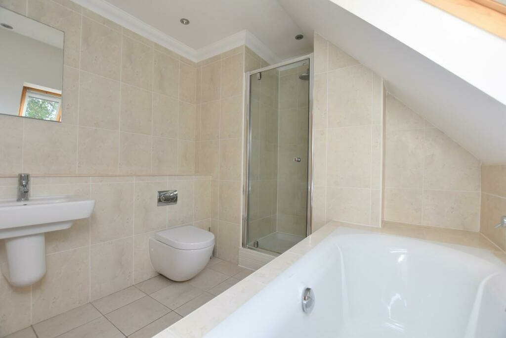 bathroom (3).png