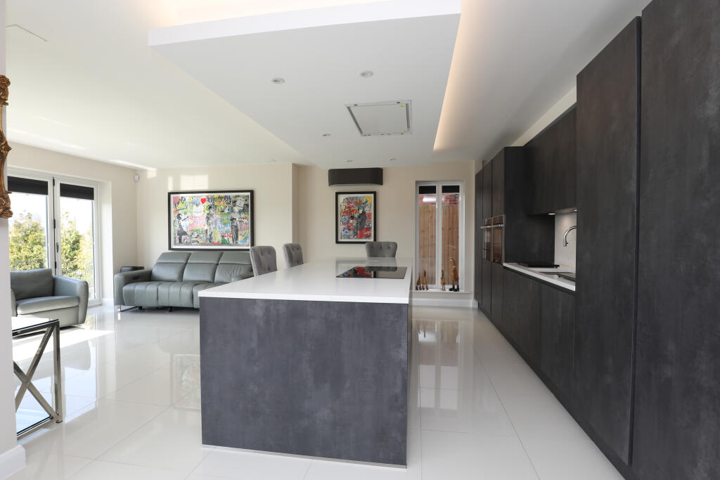 Kitchen/Diner/Family Room