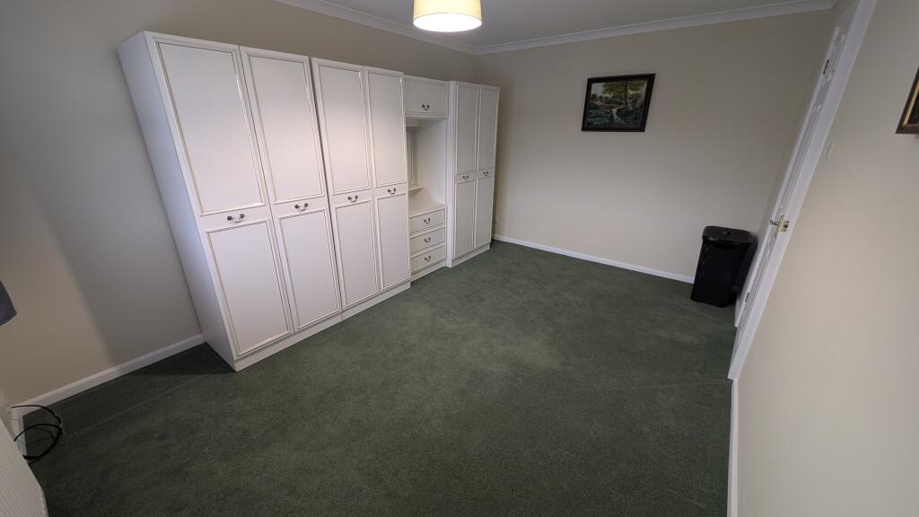 PXL_20251111_1122049