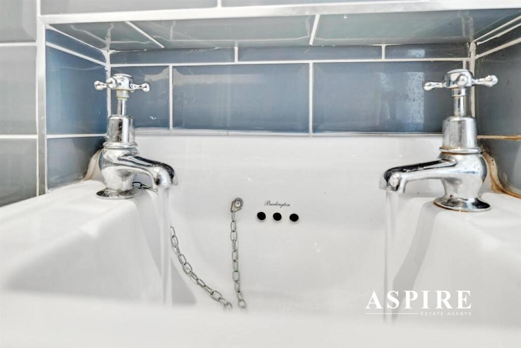 Aspire Estate Agents10.jpg