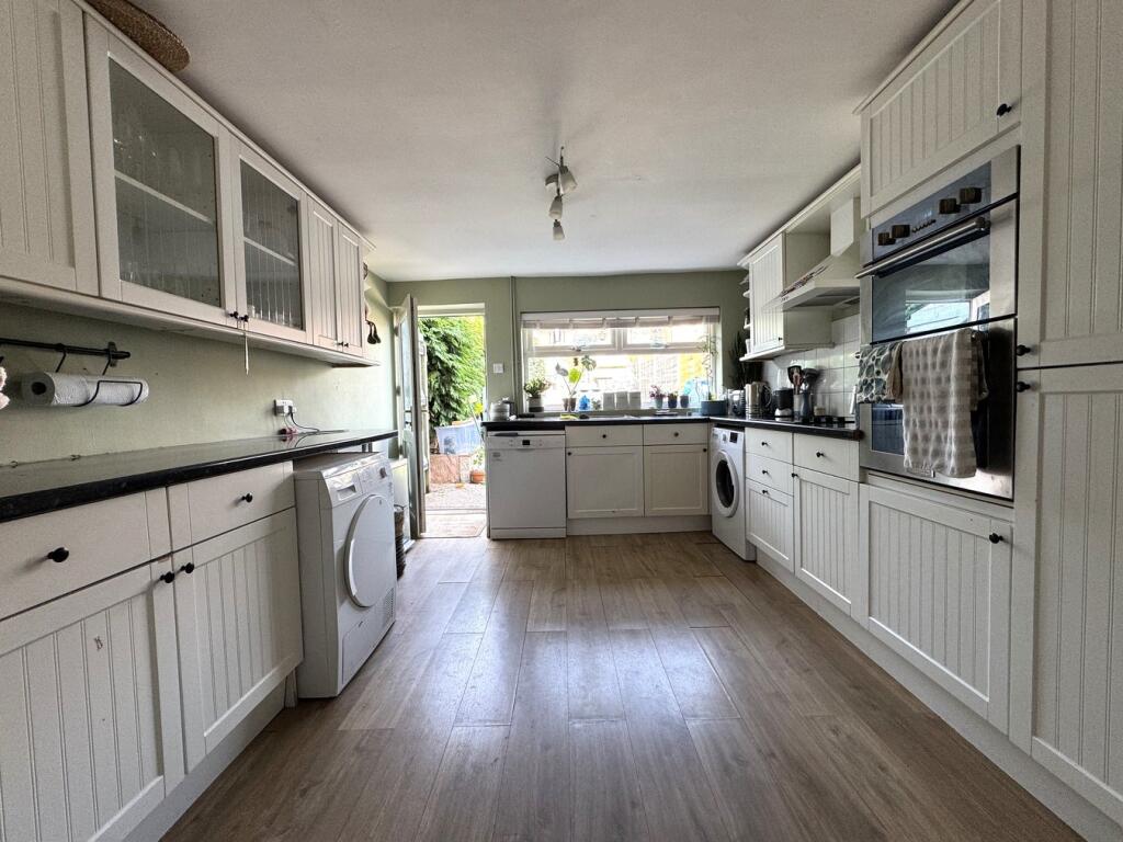 Fitted Kitchen