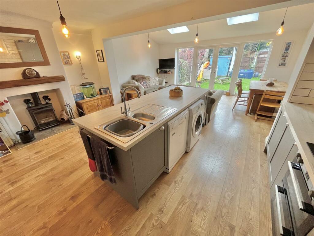 Open Plan Living Dining Kitchen Aspect 2.jpg