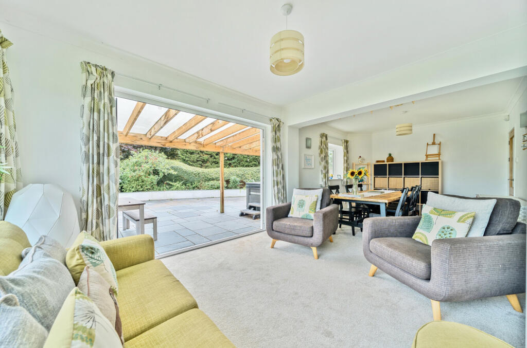 1303999-10-686408...