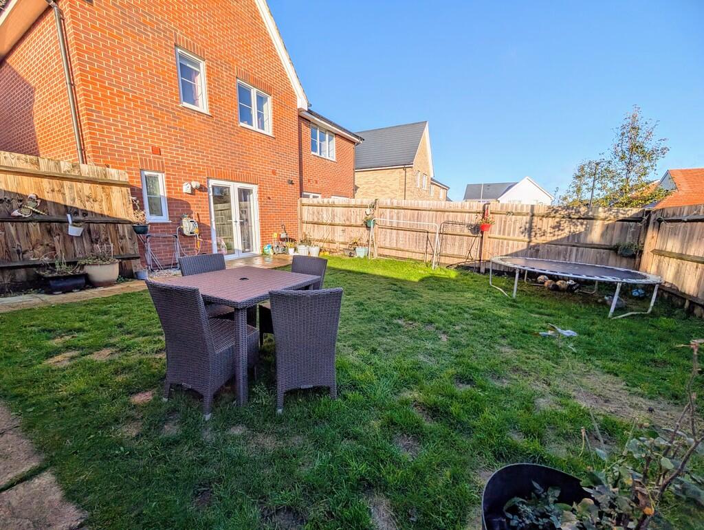 PXL_20251125_1006...