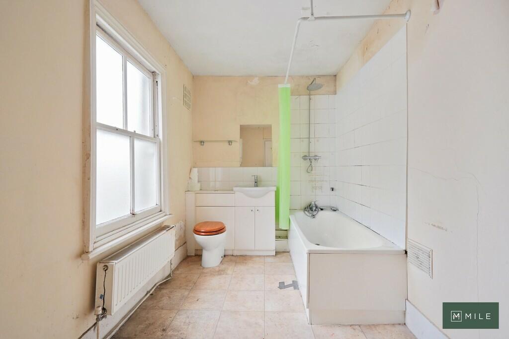 40 Waldo Road - V...