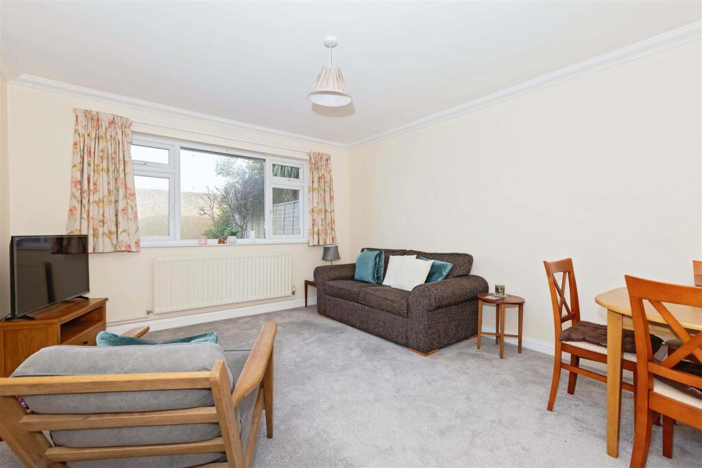 Ashwood Close_10.jpg
