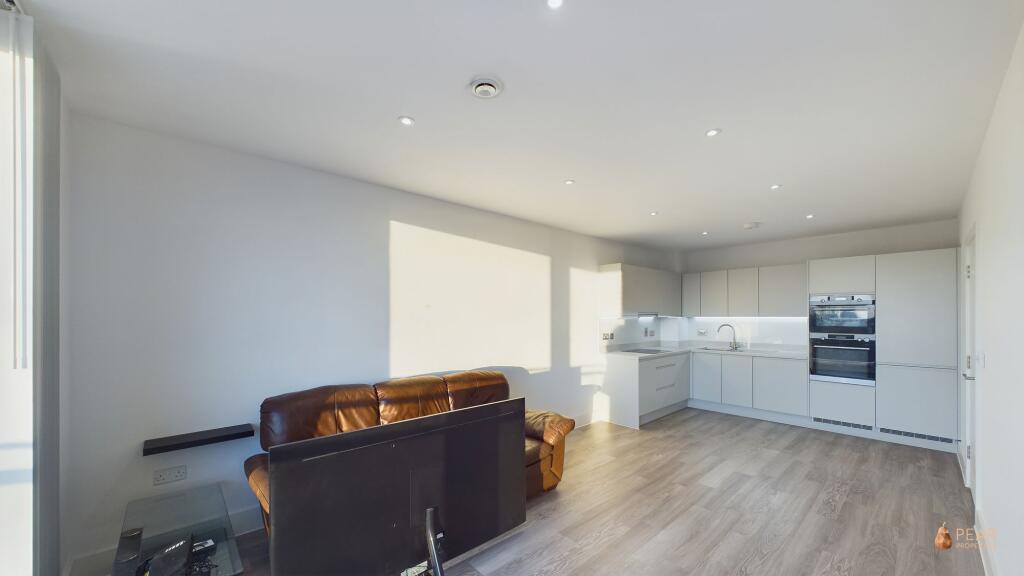 Kitchen/Living Area