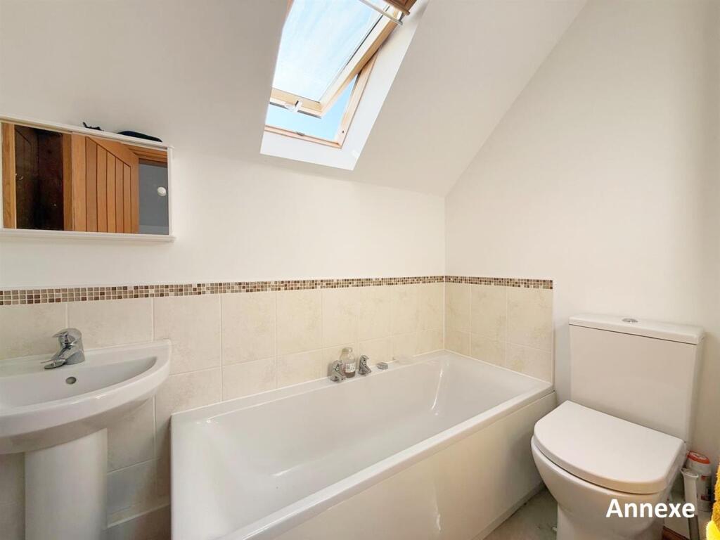 b00945f3-87b9-4368-8124-da3742813090 copy.jpg