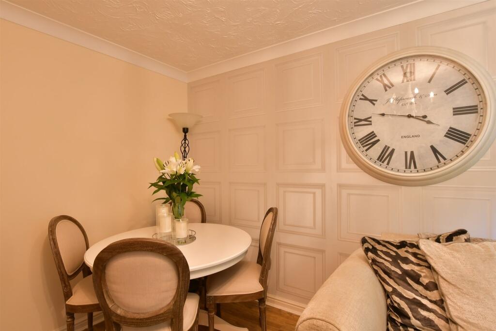 Internal Lifestyle Photograph