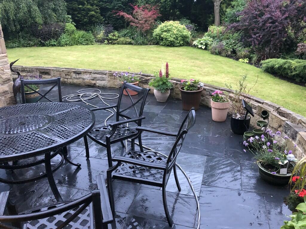 thumbnail_IMG_104...