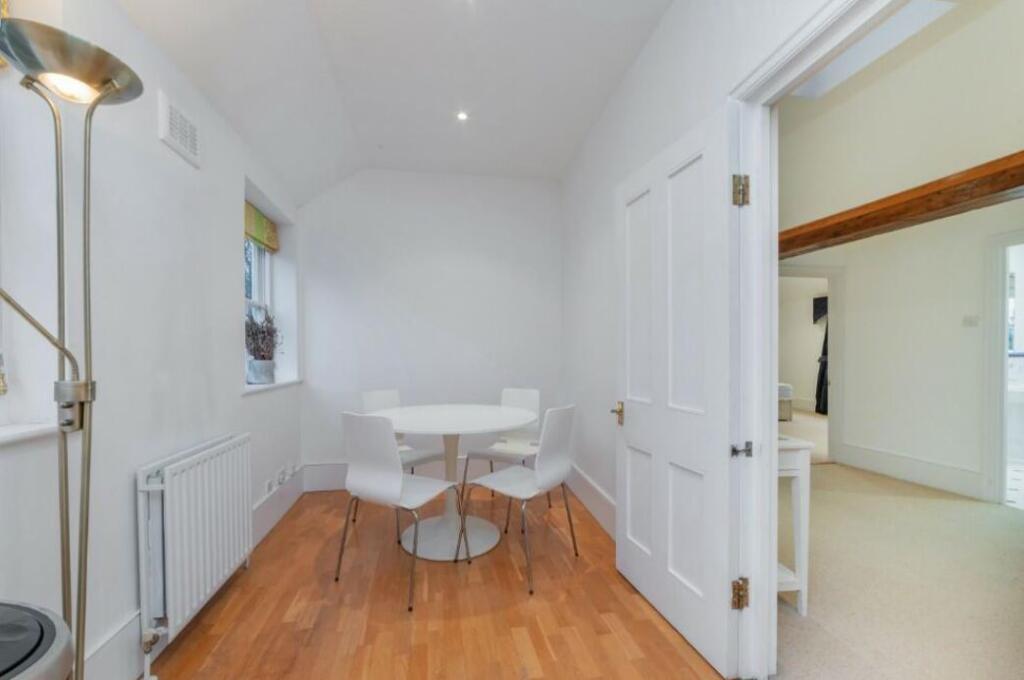 4. Dining Area.JPG