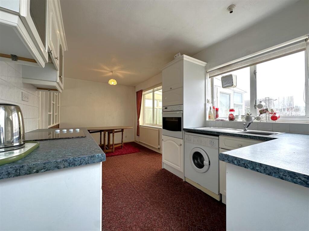 Spacious Kitchen/Diner 576