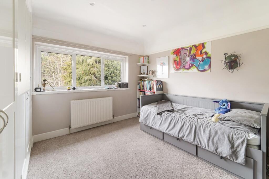 CASTLE AVENUE (10).jpg