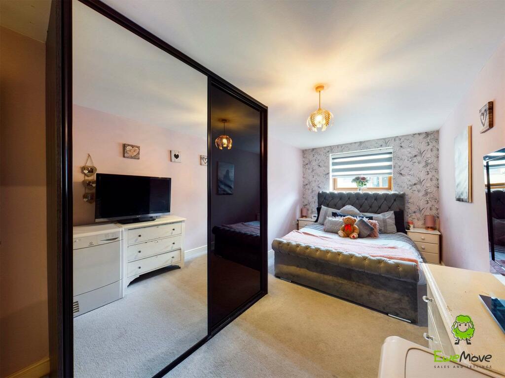 Bedroom 1 (Double with Ensuite)