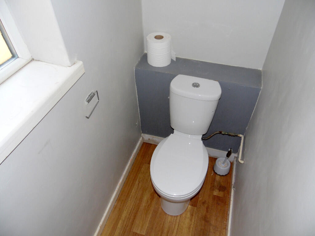 DOWNSTAIRS CLOAKROOM