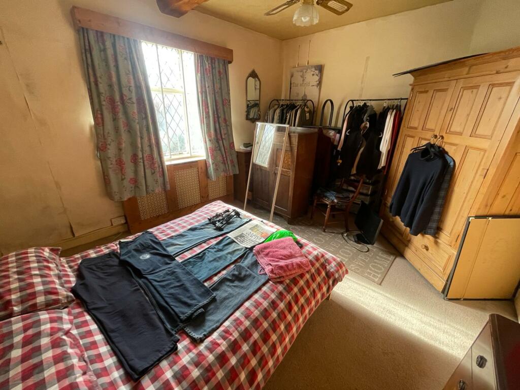 hazlitt house bedroom 2