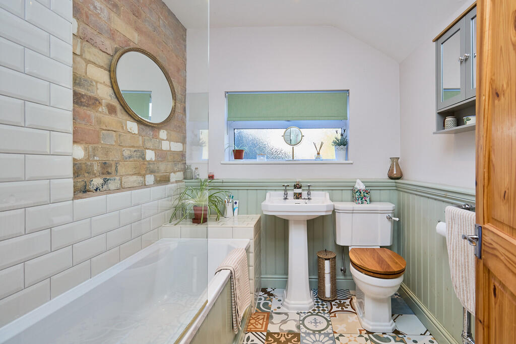 Edward Knight 202...