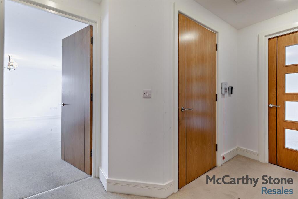 8649678-interior12-800.jpg