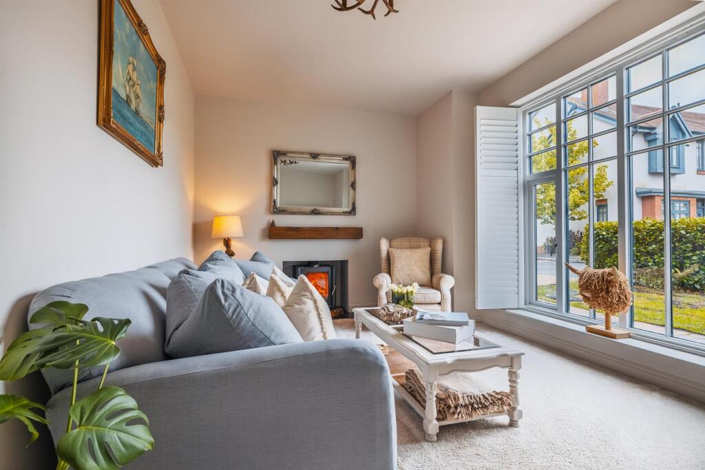 2 George Drive-5.jpg