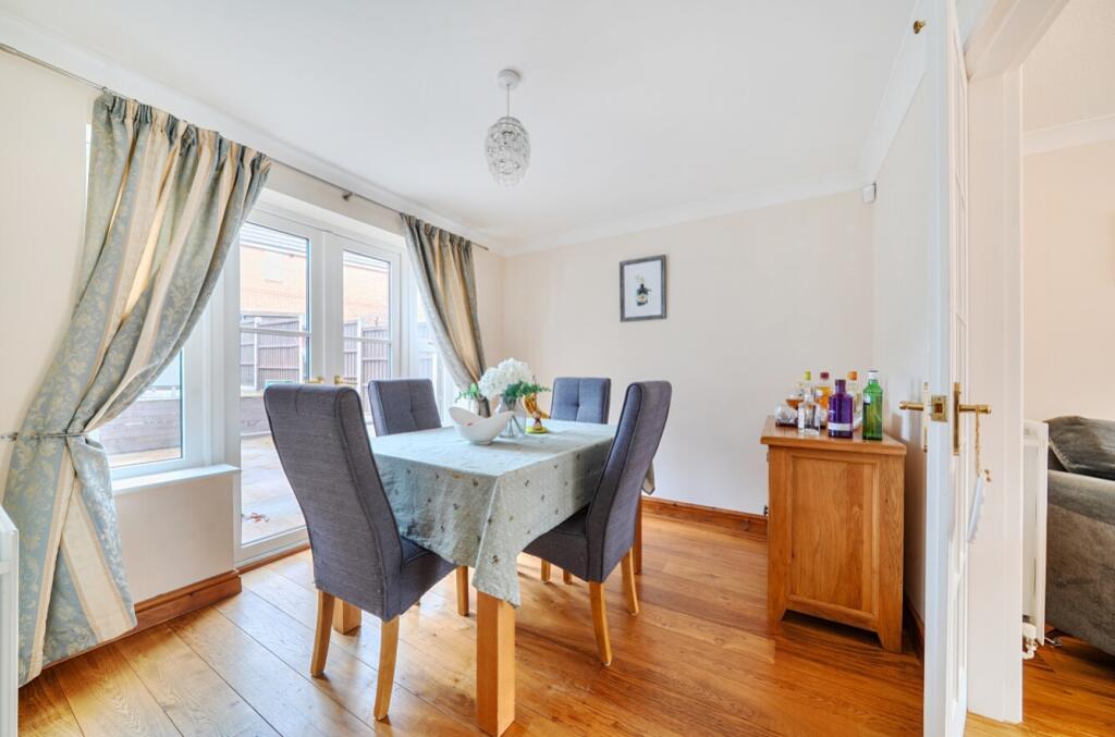 1375402-14-69135a724561a